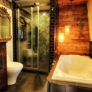 Le Ricochet Urbain Guest house Quebec City